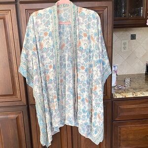 JUSTIN & TAYLOR Coverup